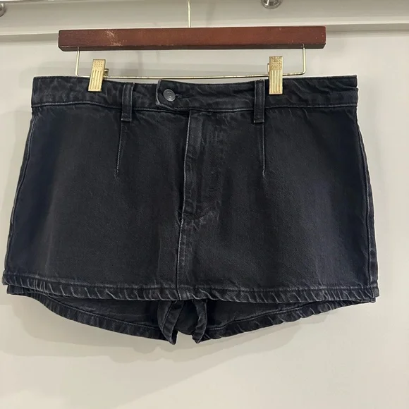 We The Free Gallivanting Peekaboo Skort - Picture 2 of 4